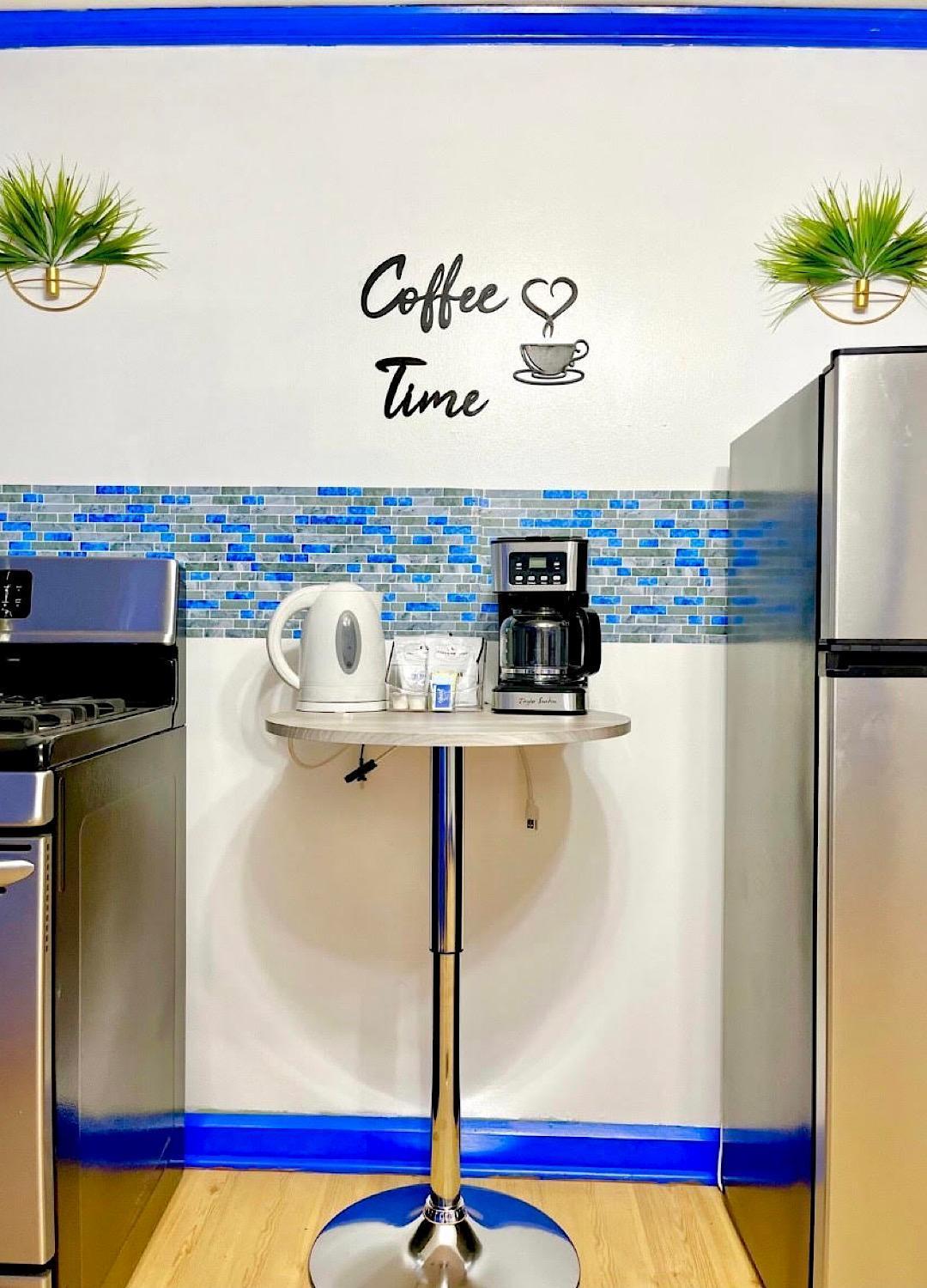 The Sapphire Haven - Your Old Brooklyn Oasis Awaits Families, Couples, Business Travelers Near Downtown With Parking, 300 Mb Wifi & Self Check-In Cleveland Buitenkant foto