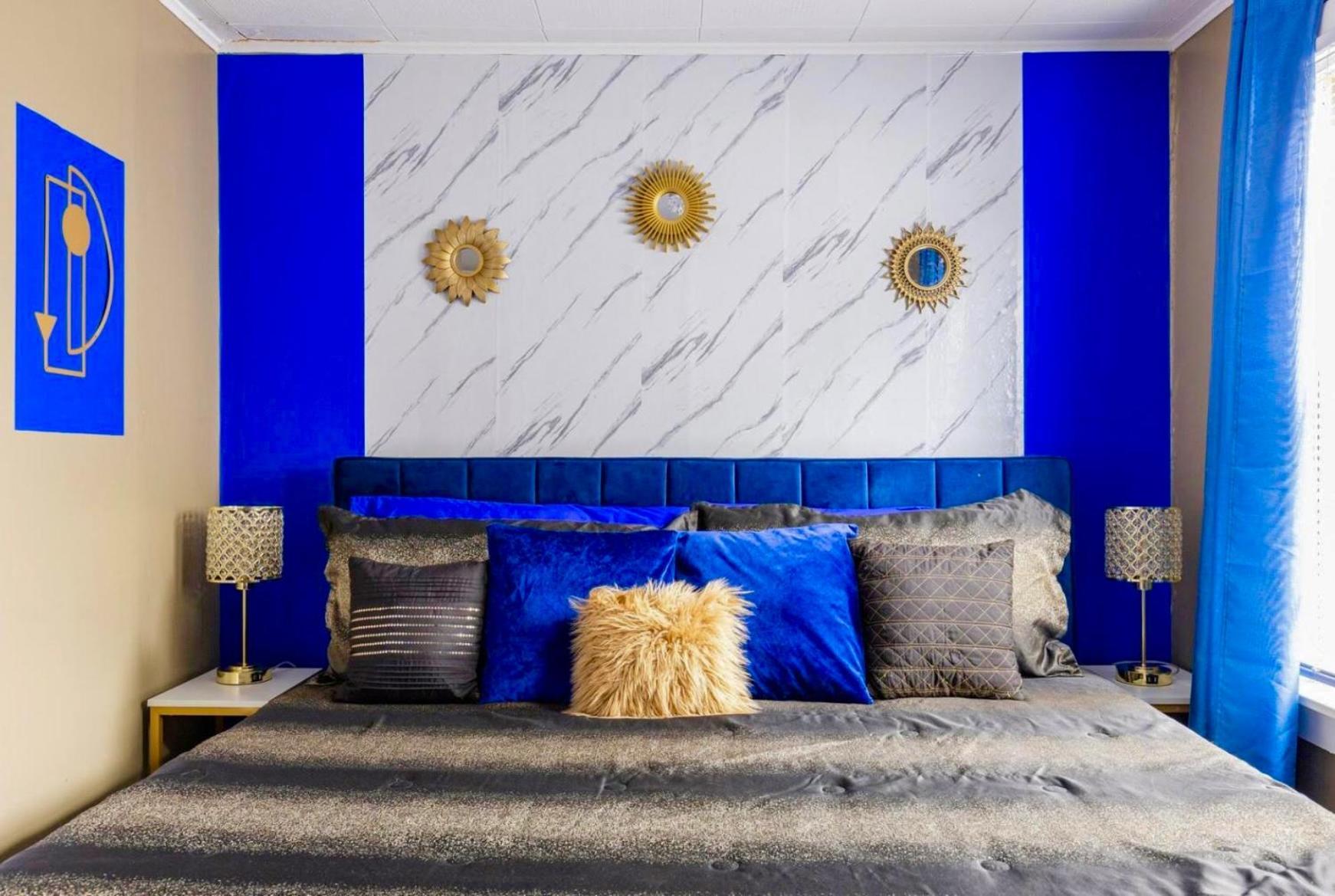The Sapphire Haven - Your Old Brooklyn Oasis Awaits Families, Couples, Business Travelers Near Downtown With Parking, 300 Mb Wifi & Self Check-In Cleveland Buitenkant foto