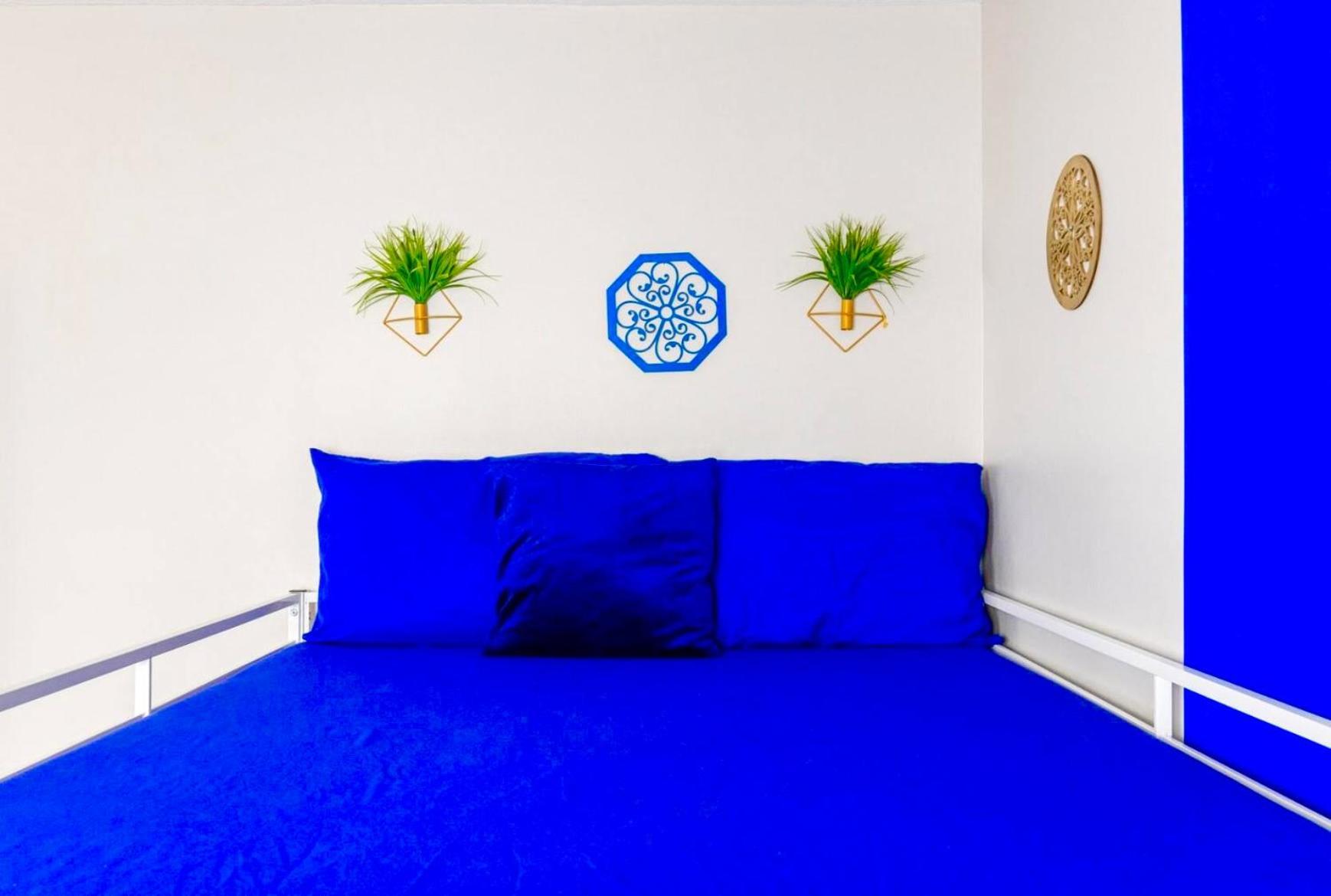 The Sapphire Haven - Your Old Brooklyn Oasis Awaits Families, Couples, Business Travelers Near Downtown With Parking, 300 Mb Wifi & Self Check-In Cleveland Buitenkant foto