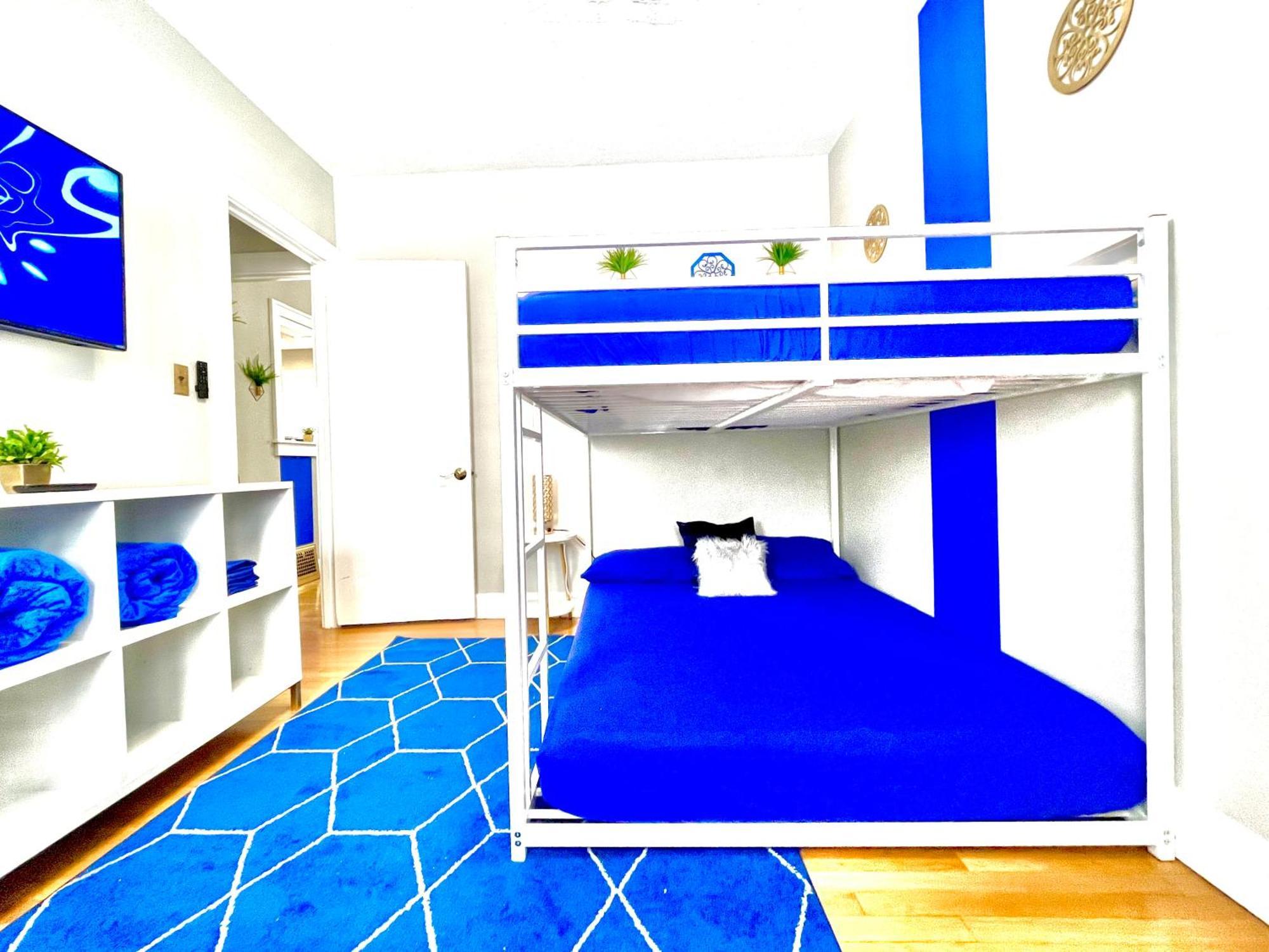 The Sapphire Haven - Your Old Brooklyn Oasis Awaits Families, Couples, Business Travelers Near Downtown With Parking, 300 Mb Wifi & Self Check-In Cleveland Buitenkant foto