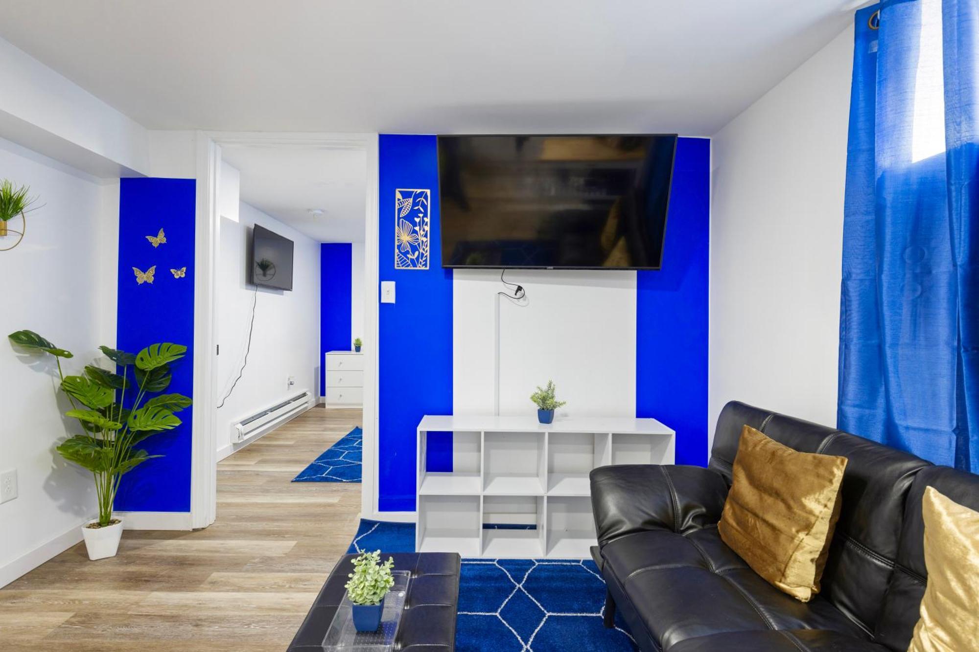 The Sapphire Haven - Your Old Brooklyn Oasis Awaits Families, Couples, Business Travelers Near Downtown With Parking, 300 Mb Wifi & Self Check-In Cleveland Buitenkant foto