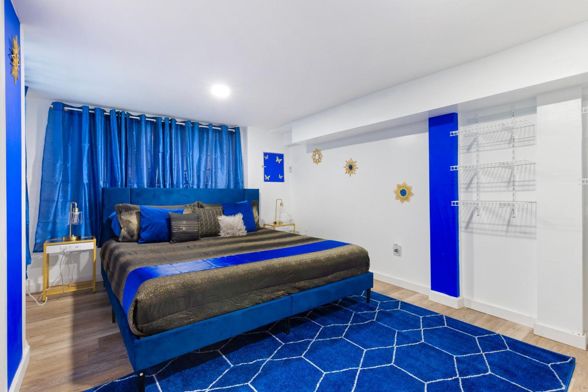 The Sapphire Haven - Your Old Brooklyn Oasis Awaits Families, Couples, Business Travelers Near Downtown With Parking, 300 Mb Wifi & Self Check-In Cleveland Buitenkant foto