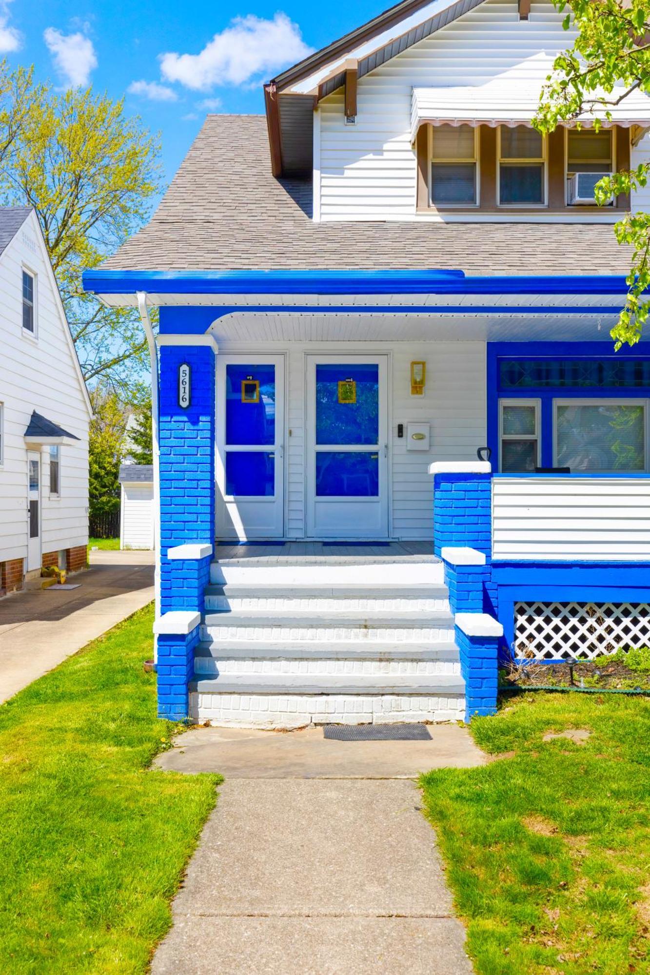 The Sapphire Haven - Your Old Brooklyn Oasis Awaits Families, Couples, Business Travelers Near Downtown With Parking, 300 Mb Wifi & Self Check-In Cleveland Buitenkant foto